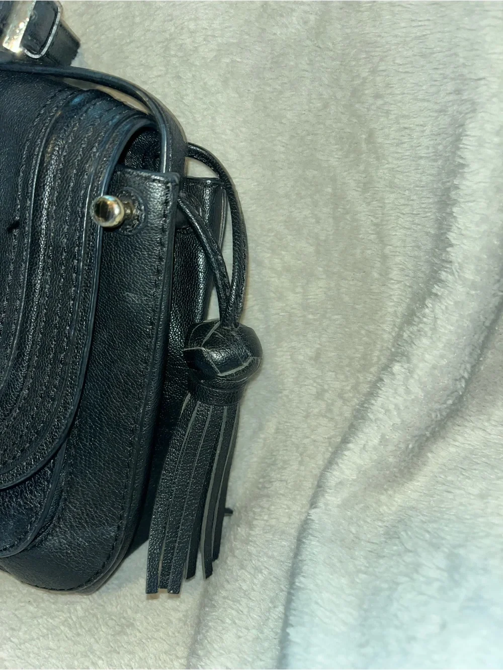 Kate Spade New York Pratt Street Small Rianne black pebbled leather crossbody